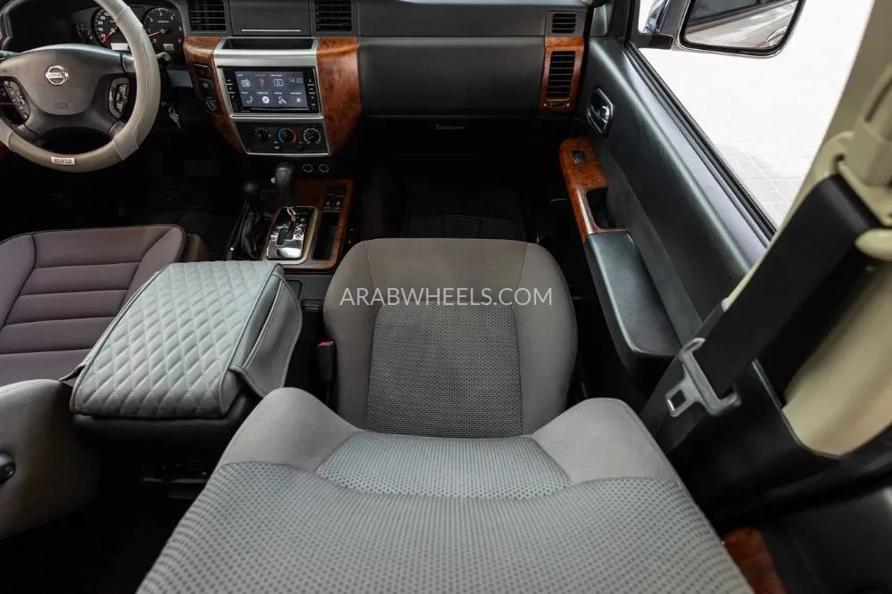Nissan Patrol 2021 for Sale in Dubai Image-16
