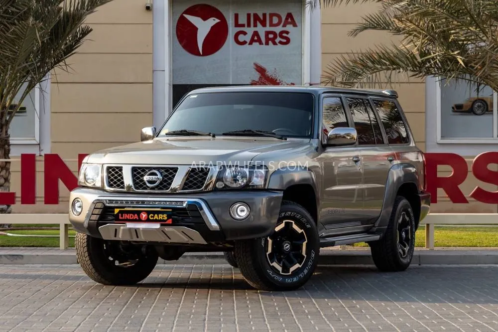 Nissan Patrol 2022 for Sale in Dubai Image-2