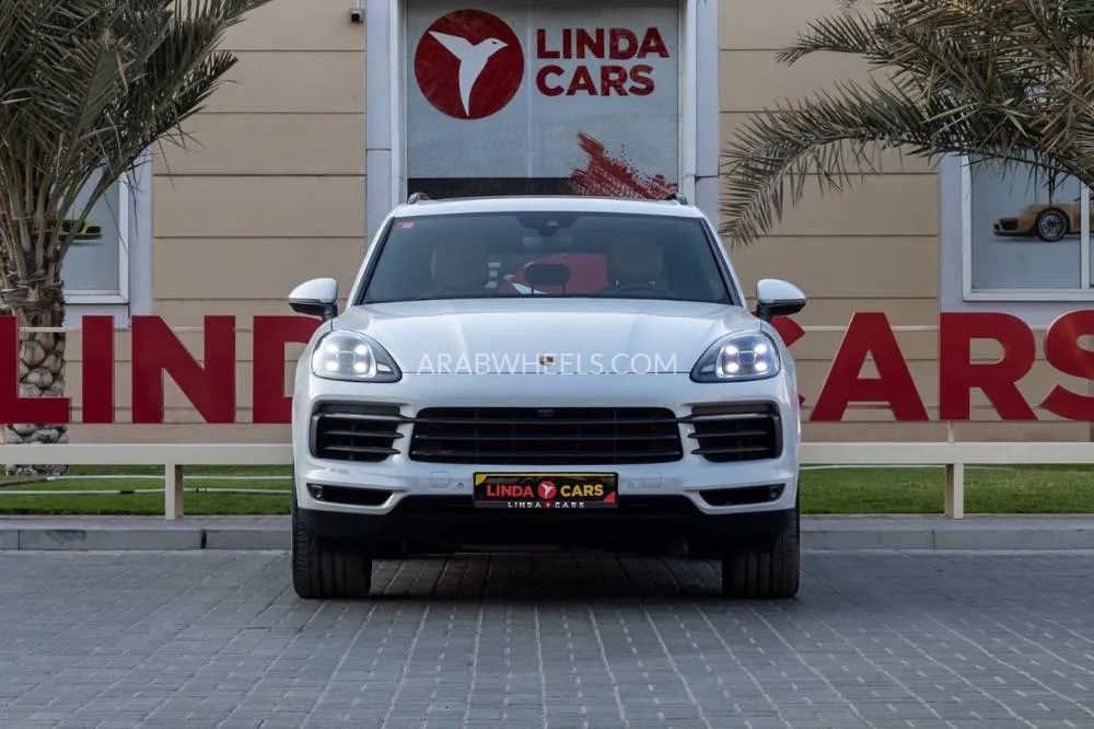 Porsche Cayenne 2019 for Sale in Dubai Image-4