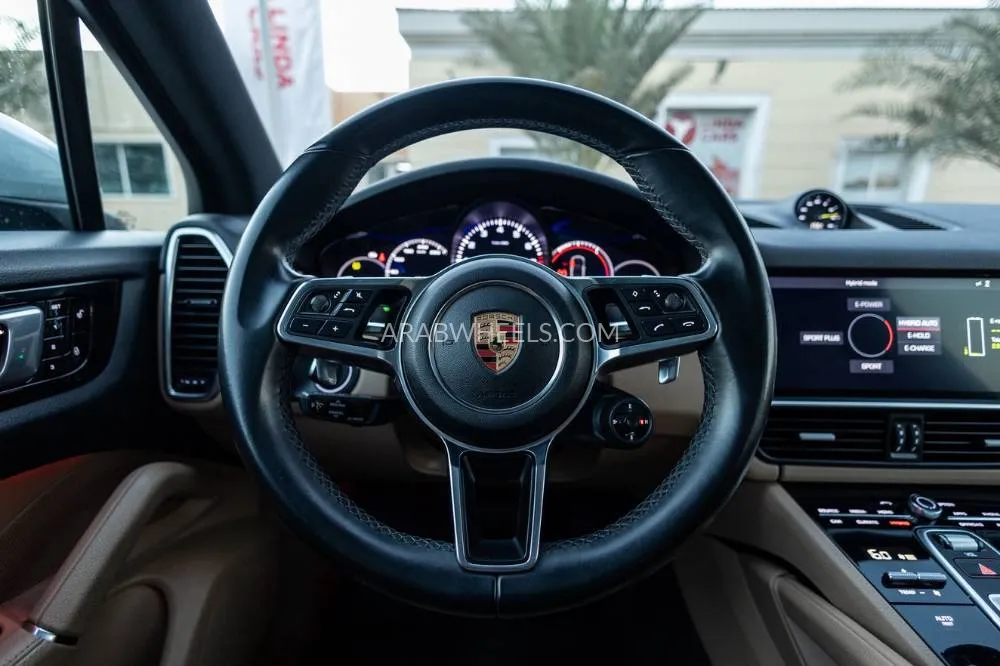 Porsche Cayenne 2019 for Sale in Dubai Image-19
