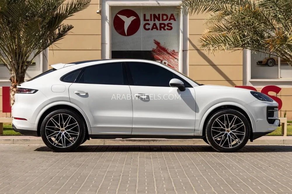 Porsche Cayenne 2025 for Sale in Dubai Image-10
