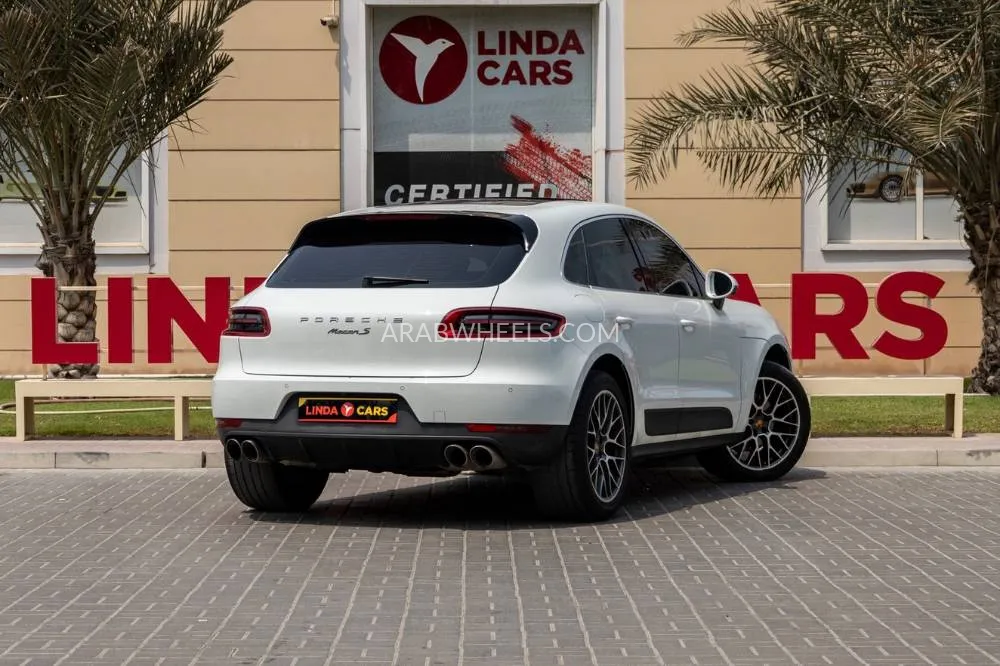 Porsche Macan 2015 for Sale in Dubai Image-9