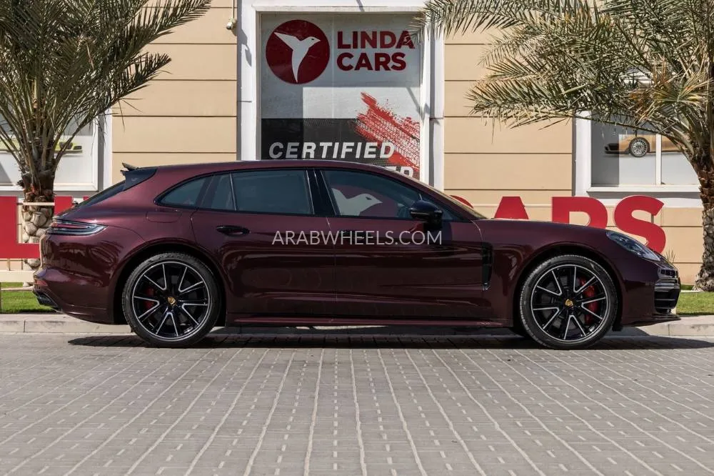 Porsche Panamera 2018 for Sale in Dubai Image-9