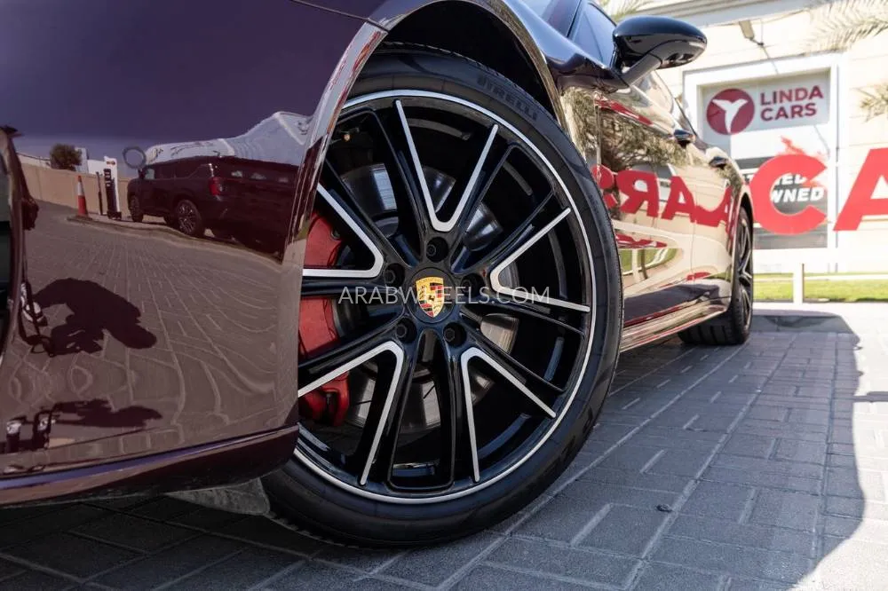 Porsche Panamera 2018 for Sale in Dubai Image-10