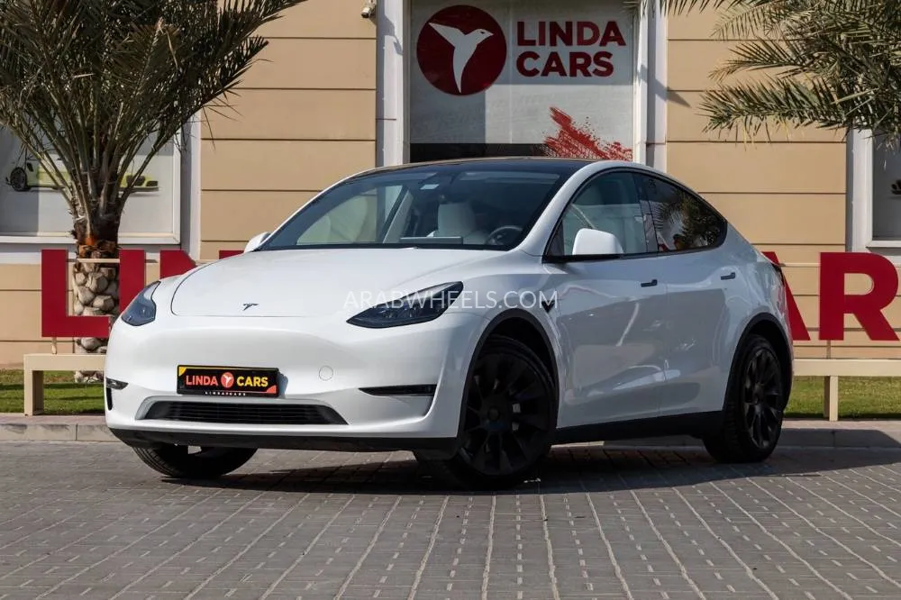 Tesla Model Y 2023 for Sale in Dubai Image-2