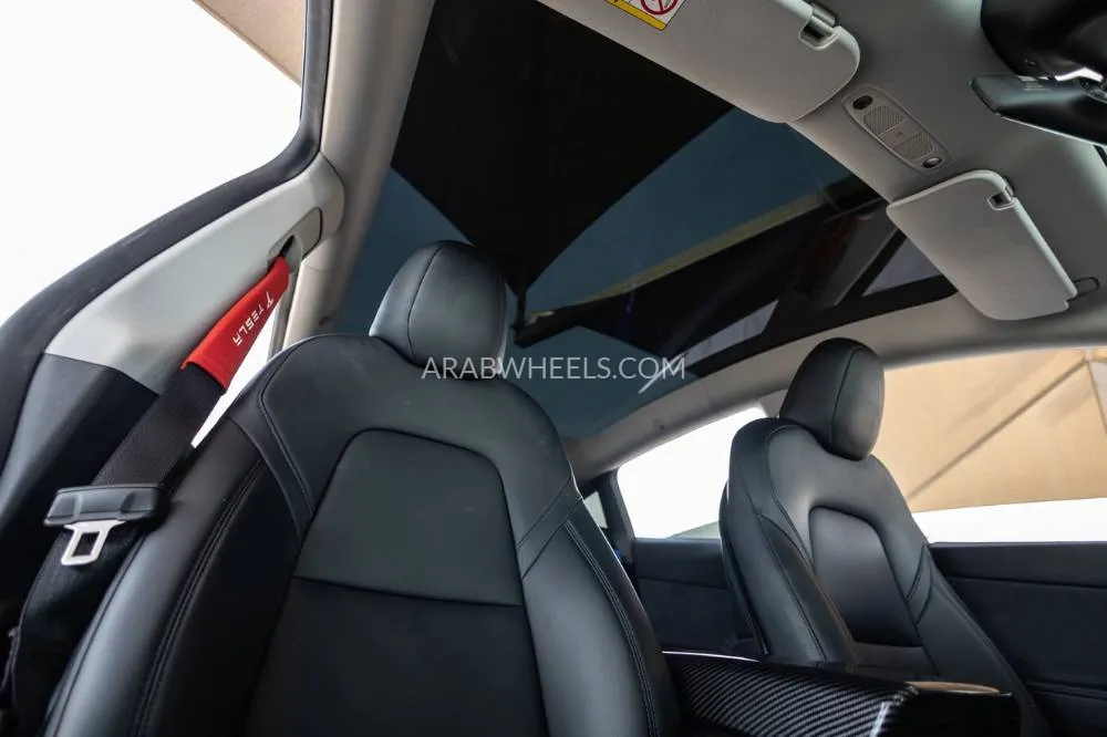 Tesla Model Y 2024 for Sale in Dubai Image-22
