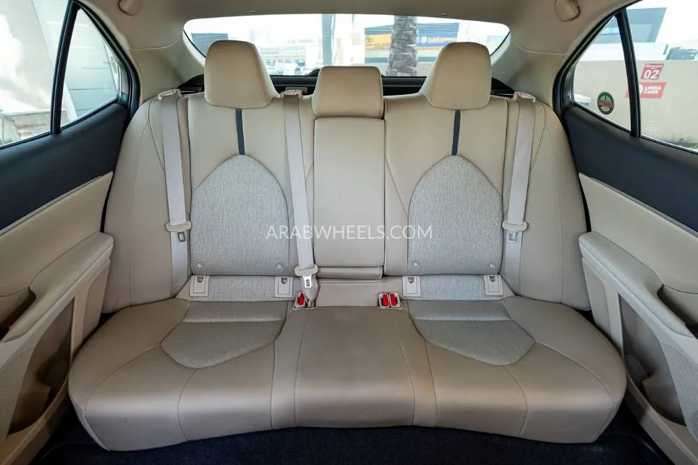 Toyota Camry 2024 for Sale in Dubai Image-23