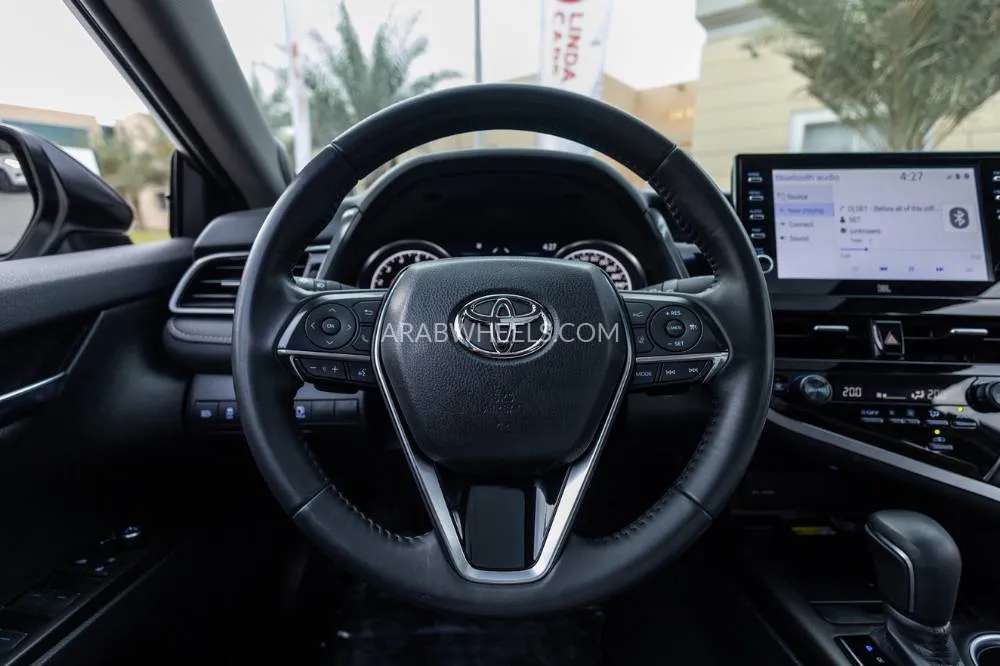 Toyota Camry 2024 for Sale in Dubai Image-19
