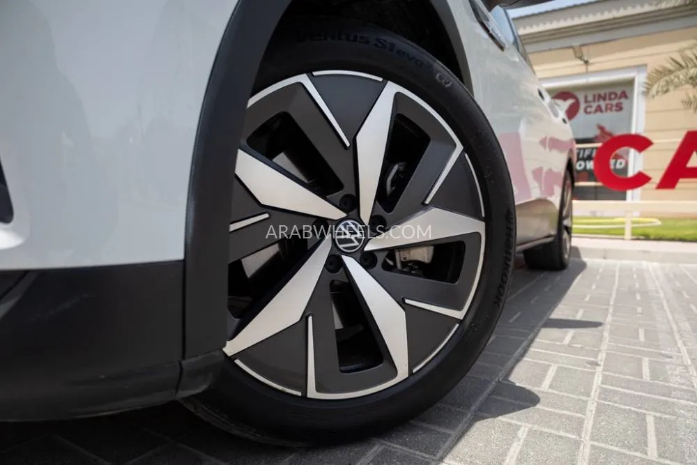 Volkswagen ID.4 2021 for Sale in Dubai Image-11