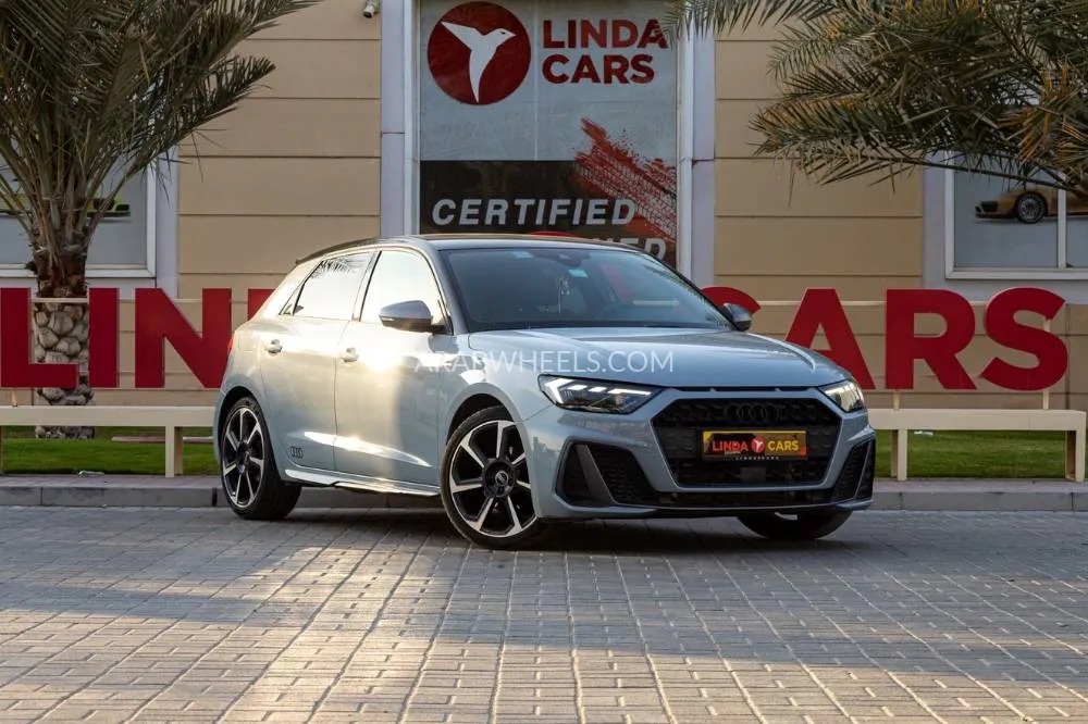 أودي A1 2023 for Sale in دبي Image-3