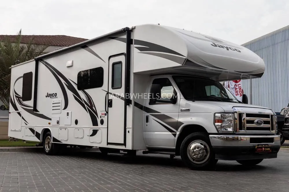 Ford E 450 2022 for Sale in Dubai Image-3