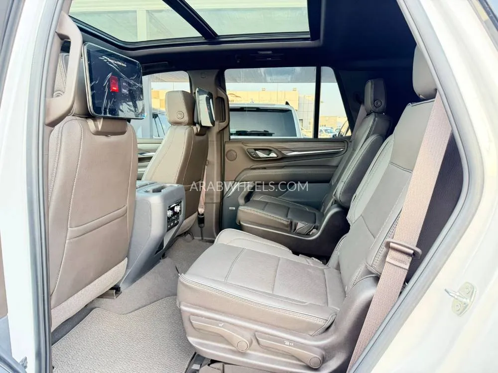GMC Yukon 2023 for Sale in Abu Dhabi Image-11