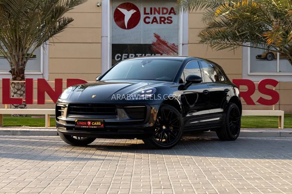 Porsche Macan 2022 for Sale in Dubai Image-2