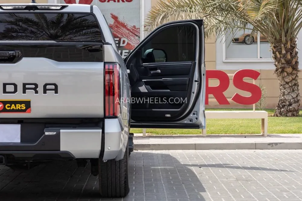 Toyota Tundra 2023 for Sale in Dubai Image-7