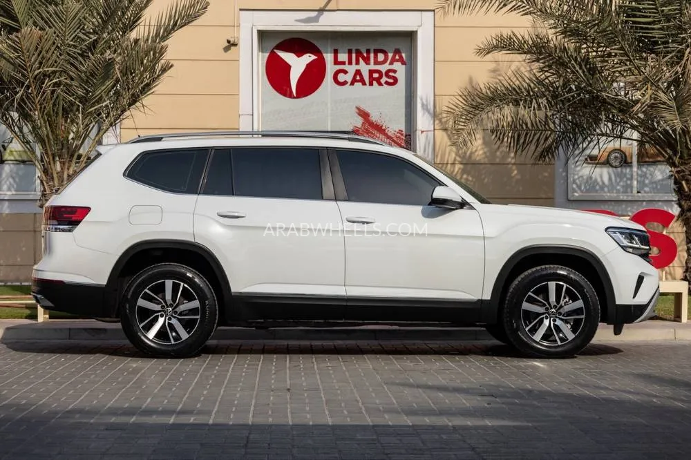Volkswagen Teramont 2022 for Sale in Dubai Image-10