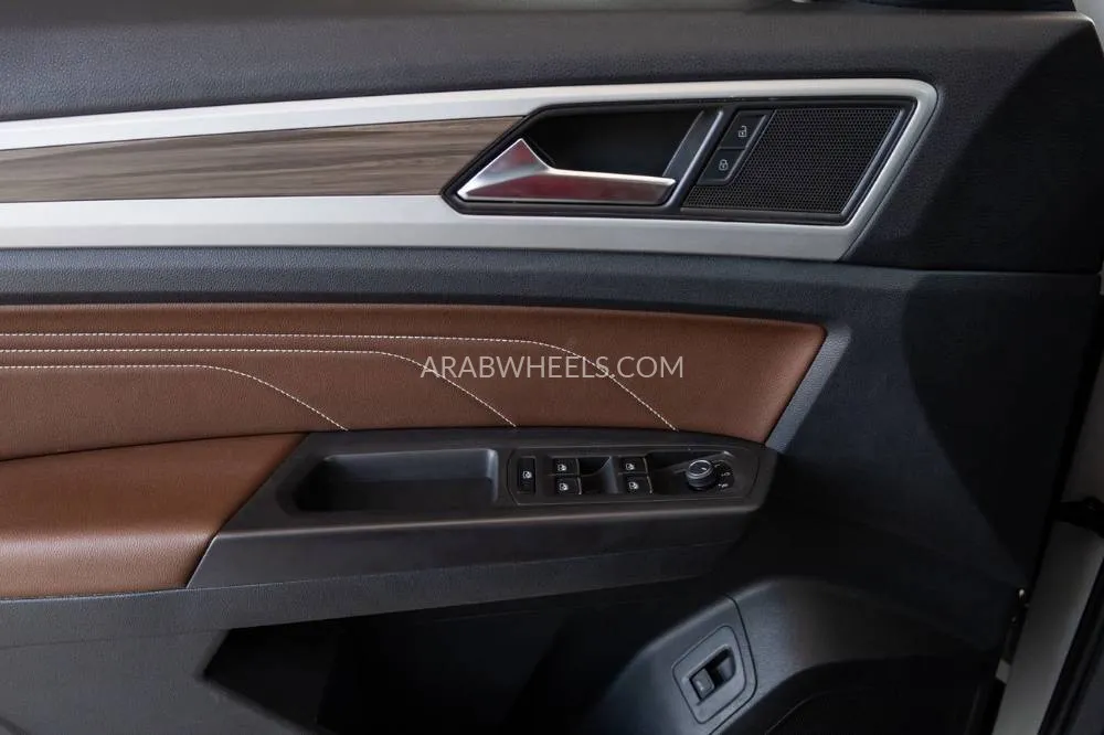Volkswagen Teramont 2022 for Sale in Dubai Image-13