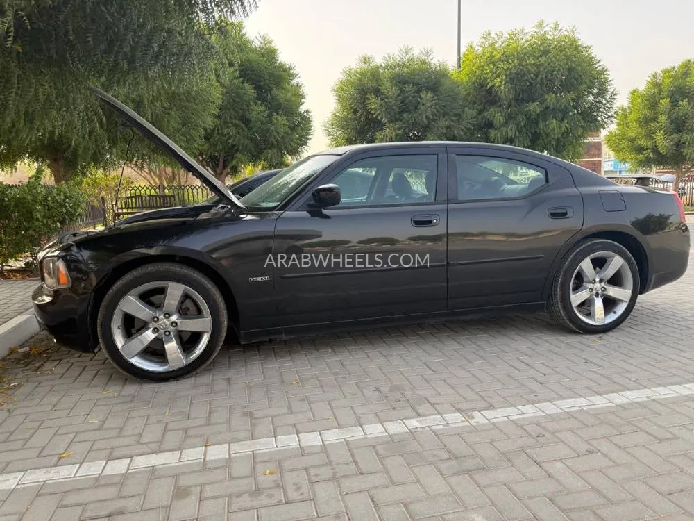 Dodge Charger 2009 for Sale in Sharjah Image-10