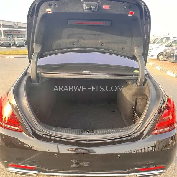 Mercedes Benz CLS Class 2018 for Sale in Dubai Image-11