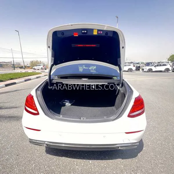 Mercedes Benz E Class 2017 for Sale in Dubai Image-13