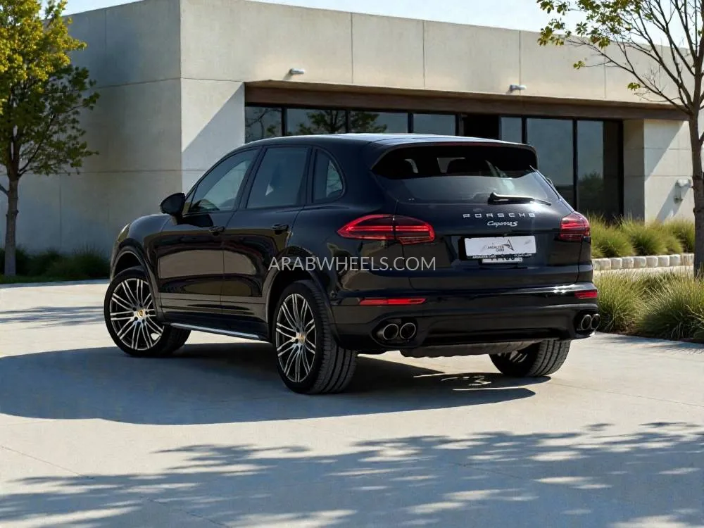 Porsche Cayenne 2017 for Sale in Dubai Image-6