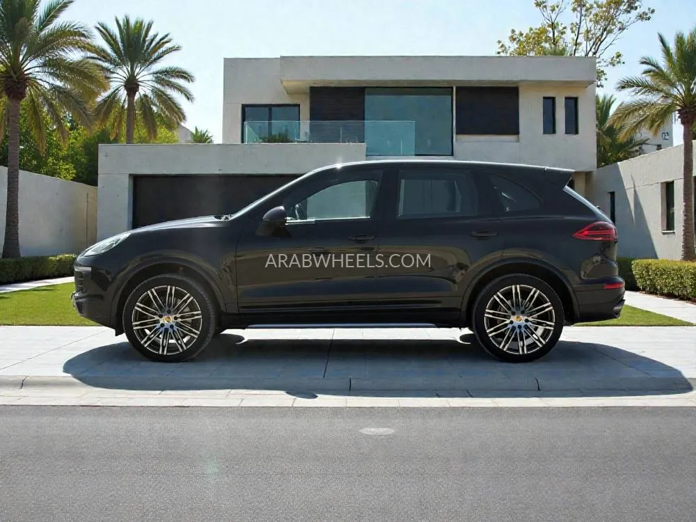 Porsche Cayenne 2017 for Sale in Dubai Image-7