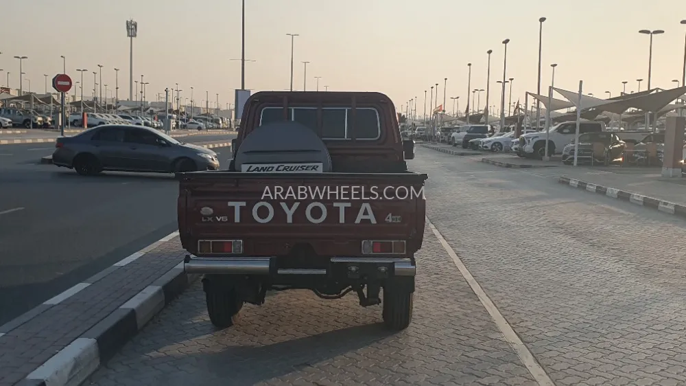 Toyota Land Cruiser 70 Series 2022 for Sale in Sharjah Image-13