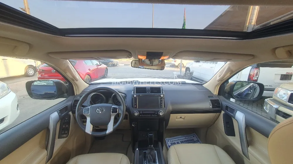 Toyota Land Cruiser Prado 2015 for Sale in Sharjah Image-10