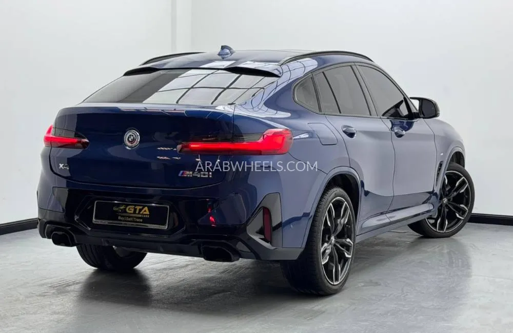 BMW X4 2023 for Sale in Dubai Image-4