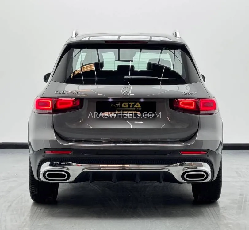 Mercedes Benz GLB 2023 for Sale in Dubai Image-5