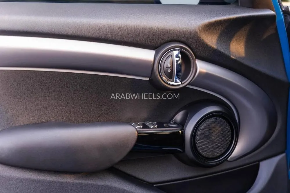 Mini Cooper 2022 for Sale in Sharjah Image-7