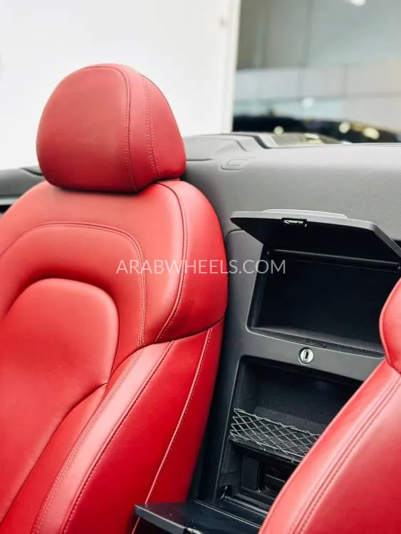 Audi R8 Spyder 2014 for Sale in Dubai Image-12