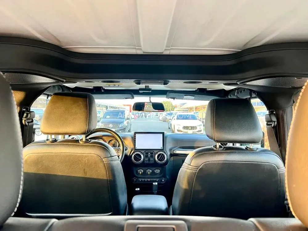 Jeep Wrangler 2026 for Sale in Dubai Image-16