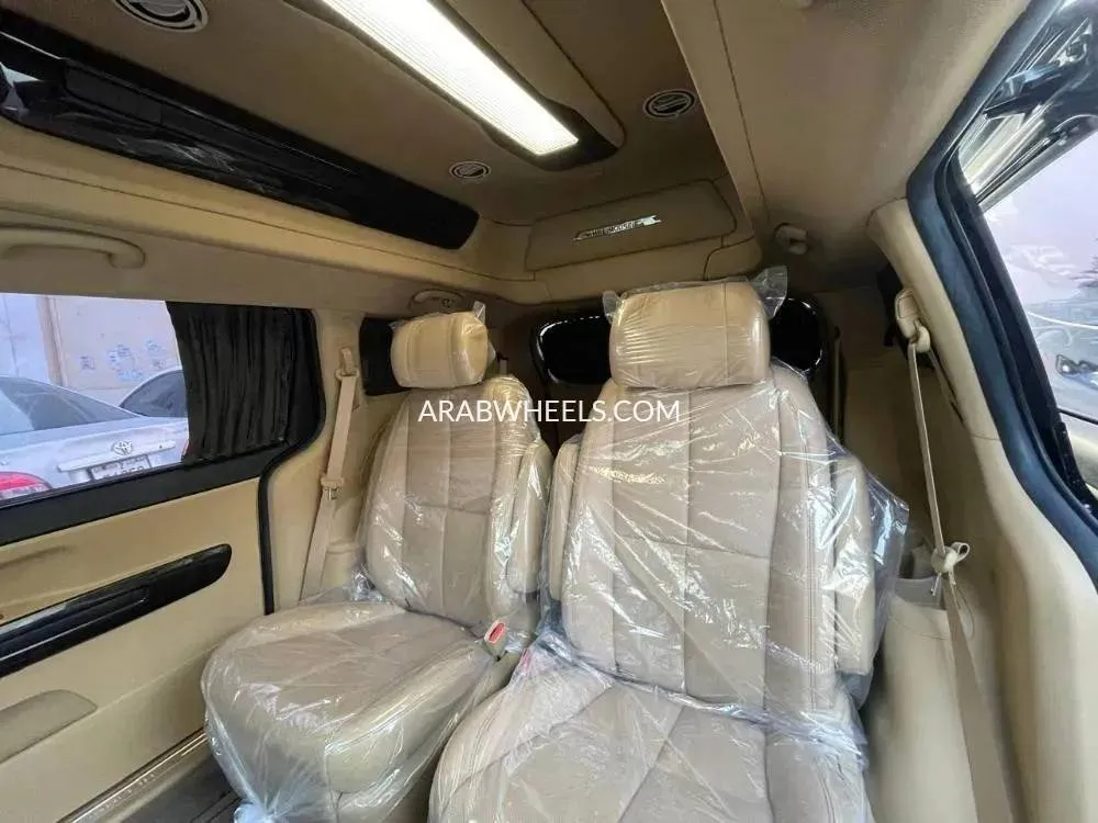 Kia Carnival 2019 for Sale in Umm Al Quwain Image-3