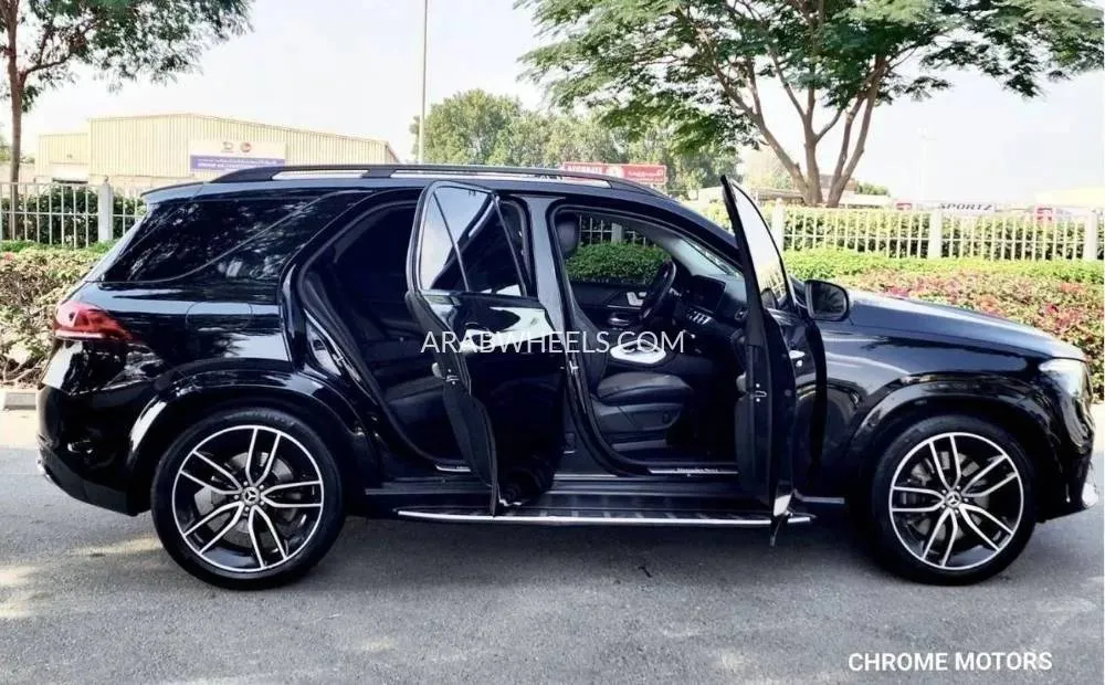 Mercedes Benz GLE Class 2019 for Sale in Dubai Image-6