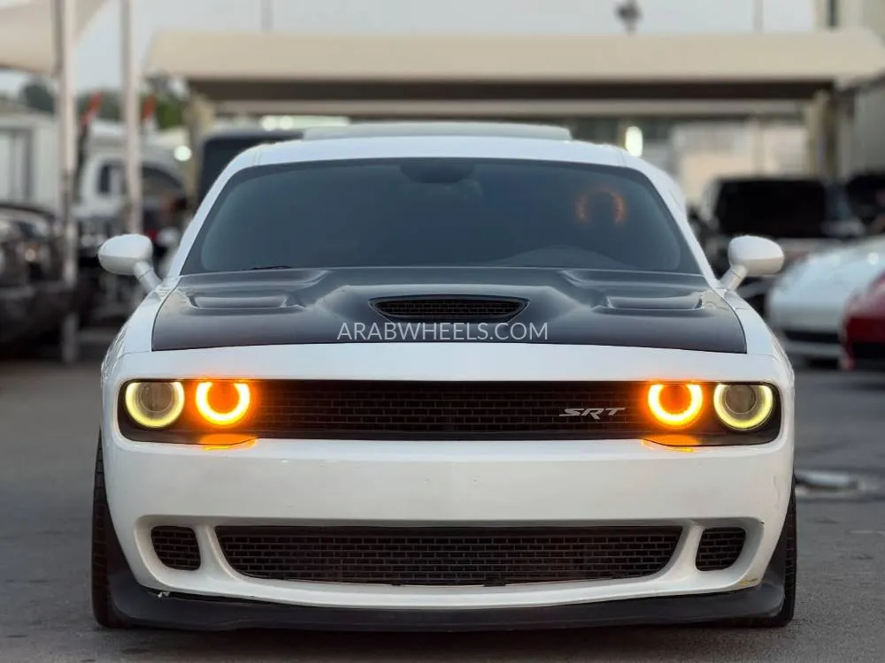 دودج تشالينجر 2016 for Sale in الشارقة Image-2