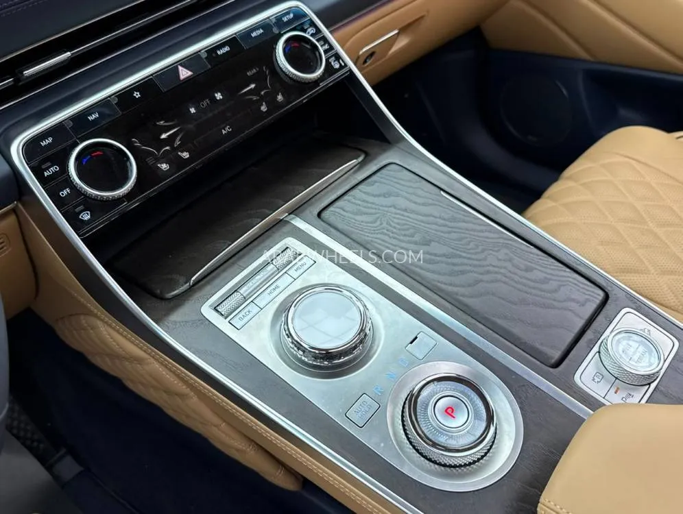 جينيسيس GV80 2023 for Sale in دبي Image-17