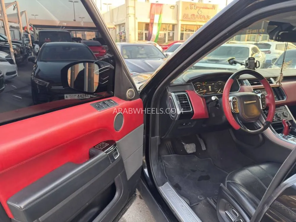 Land Rover Range Rover Sport 2015 for Sale in Sharjah Image-4