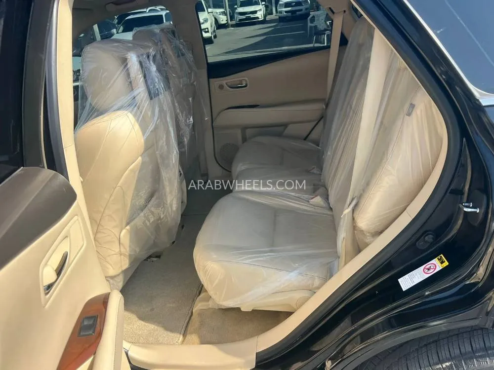 Lexus RX 2015 for Sale in Sharjah Image-5