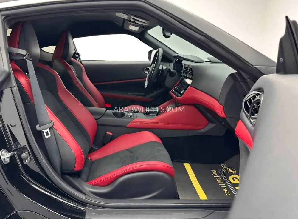 Nissan 400z 2023 for Sale in Dubai Image-11