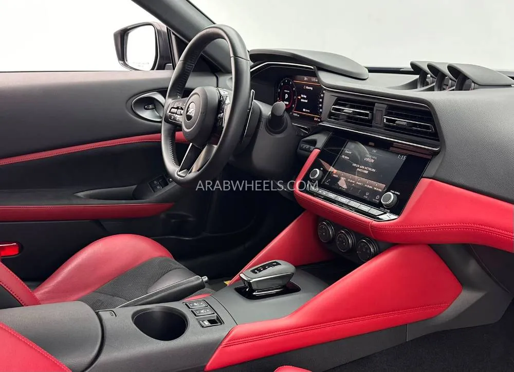 Nissan 400z 2023 for Sale in Dubai Image-9