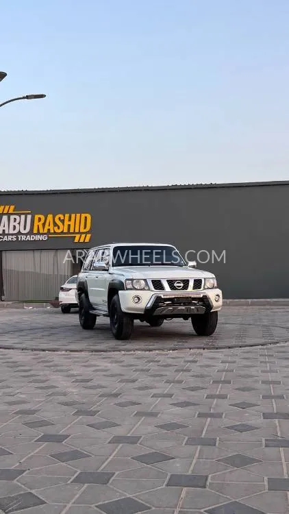 Nissan Patrol 2019 for Sale in Ajman Image-16