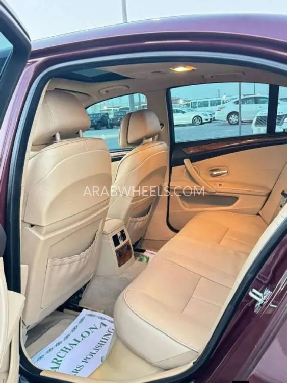 BMW 5 series 2010 for Sale in Sharjah Image-5