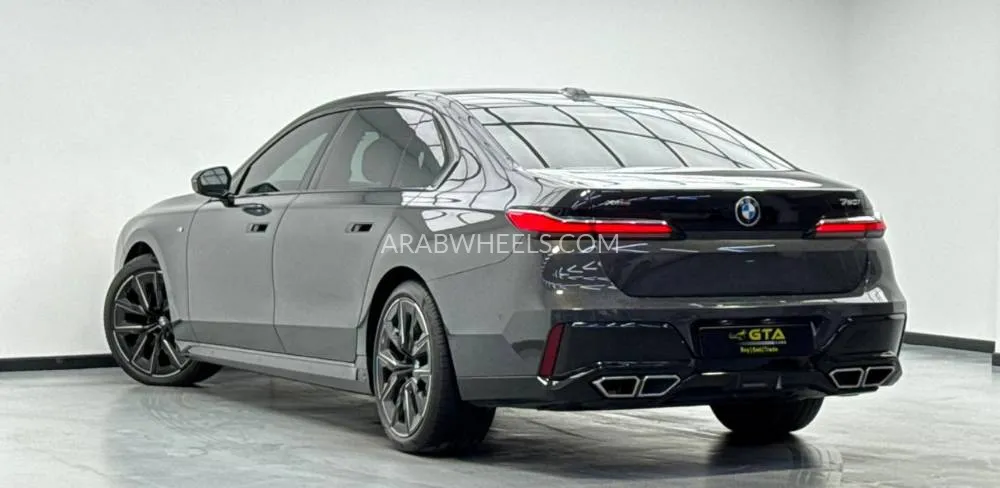 BMW 7 series 2023 for Sale in Dubai Image-6