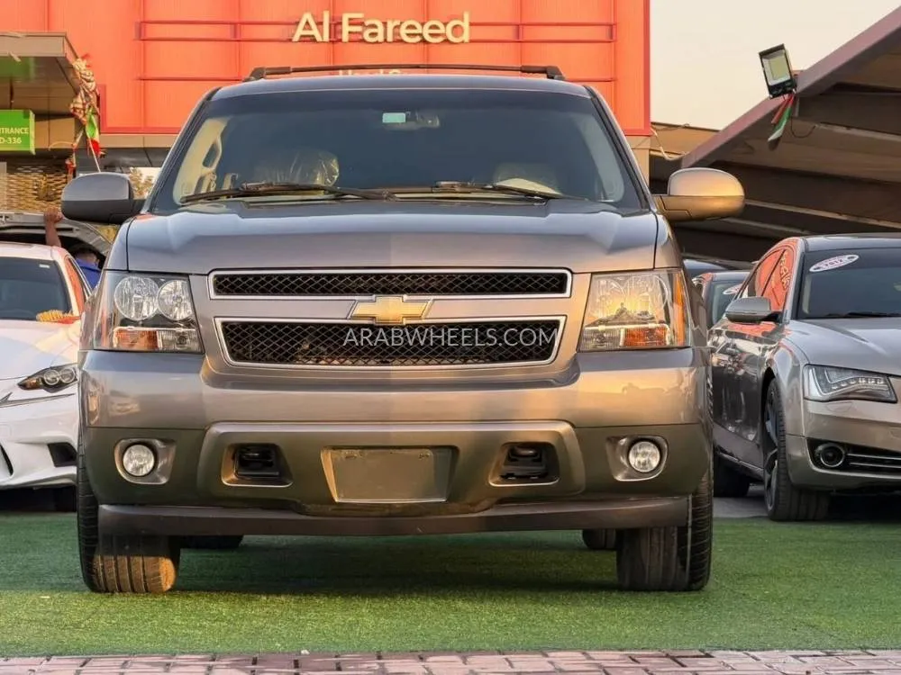 Chevrolet Tahoe 2007 for Sale in Sharjah Image-18