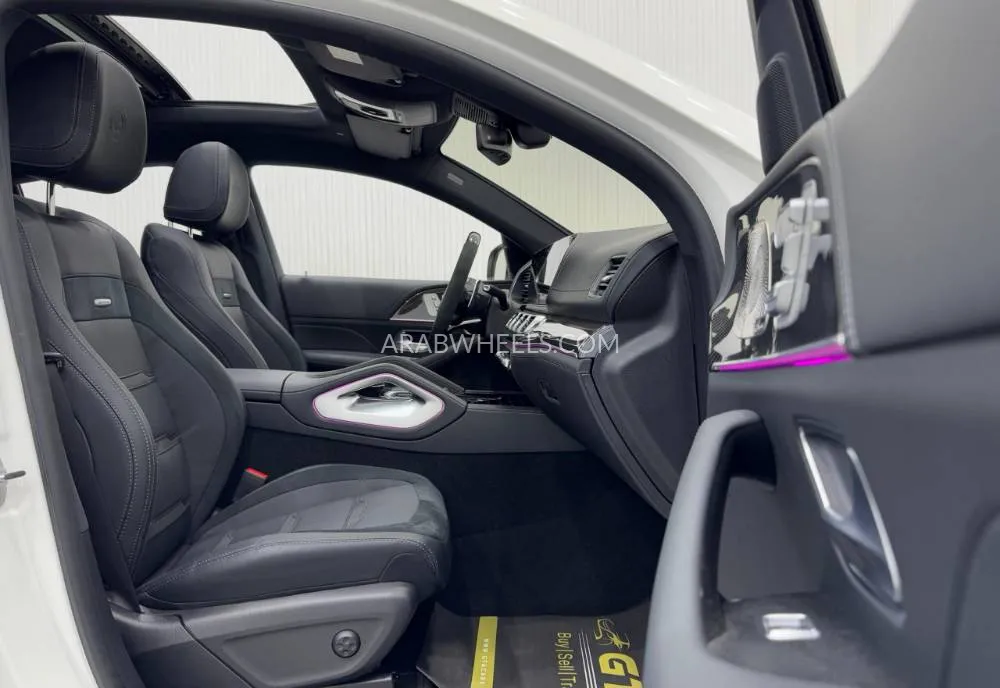 Mercedes Benz GLE Class 2021 for Sale in Dubai Image-13