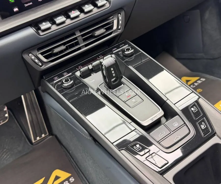 Porsche 911 2023 for Sale in Dubai Image-6