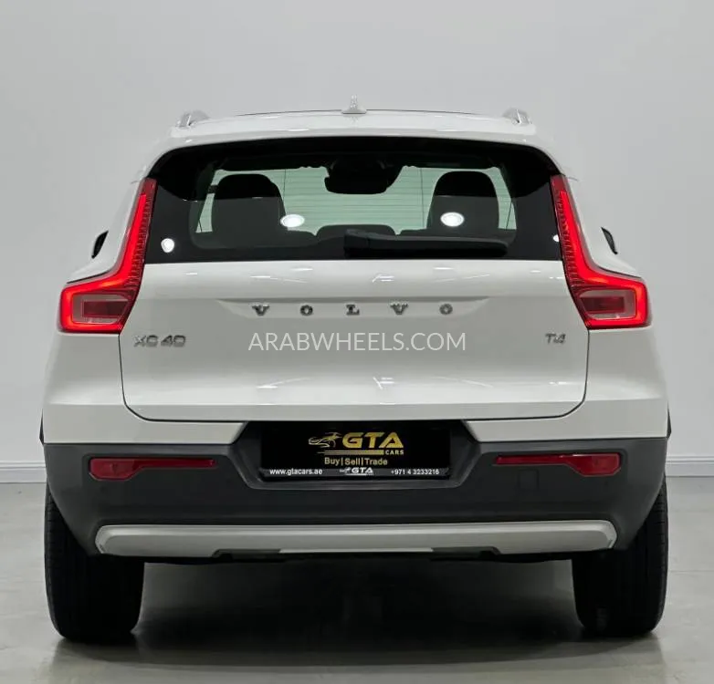 Volvo XC40 2022 for Sale in Dubai Image-16