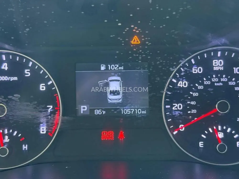 Kia Forte 2019 for Sale in Sharjah Image-3