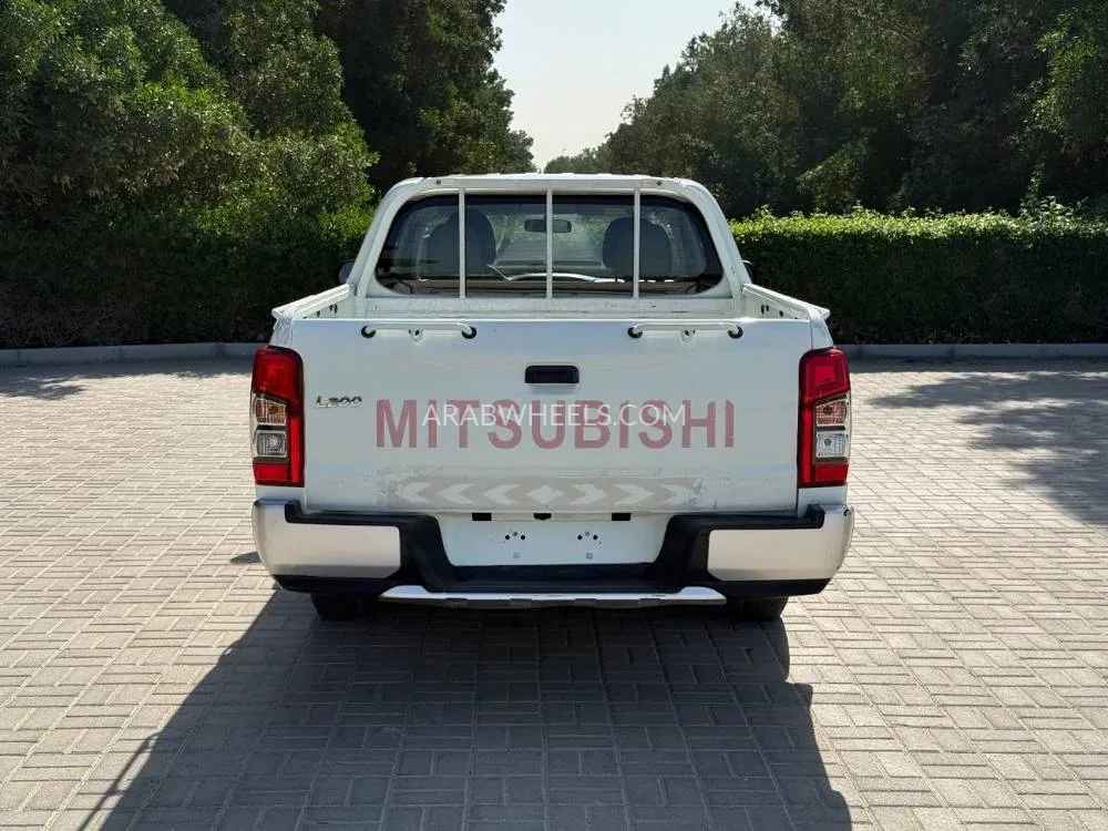 Mitsubishi L200 2021 for Sale in Sharjah Image-7