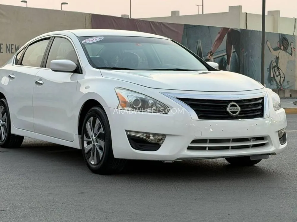Nissan Altima 2014 for Sale in Sharjah Image-2
